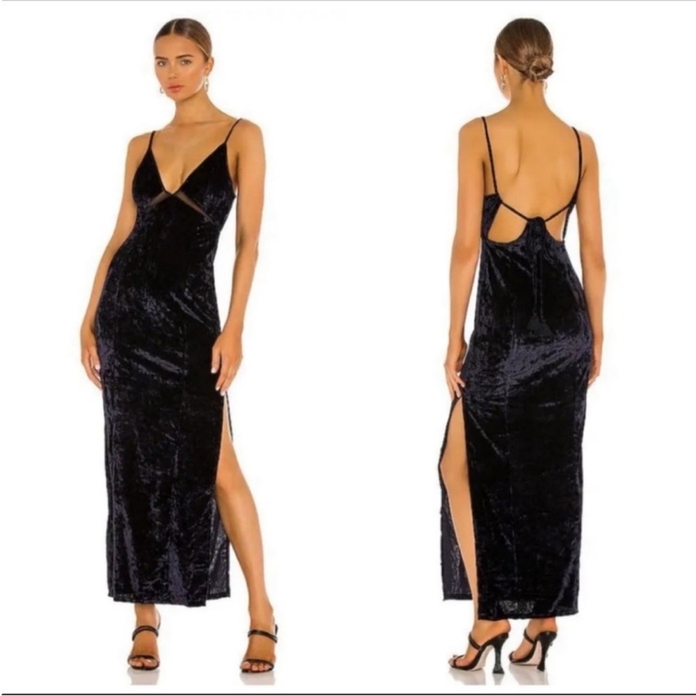 Free People X Revolve Low Key Crushin
Velvet Dress in Rare Night